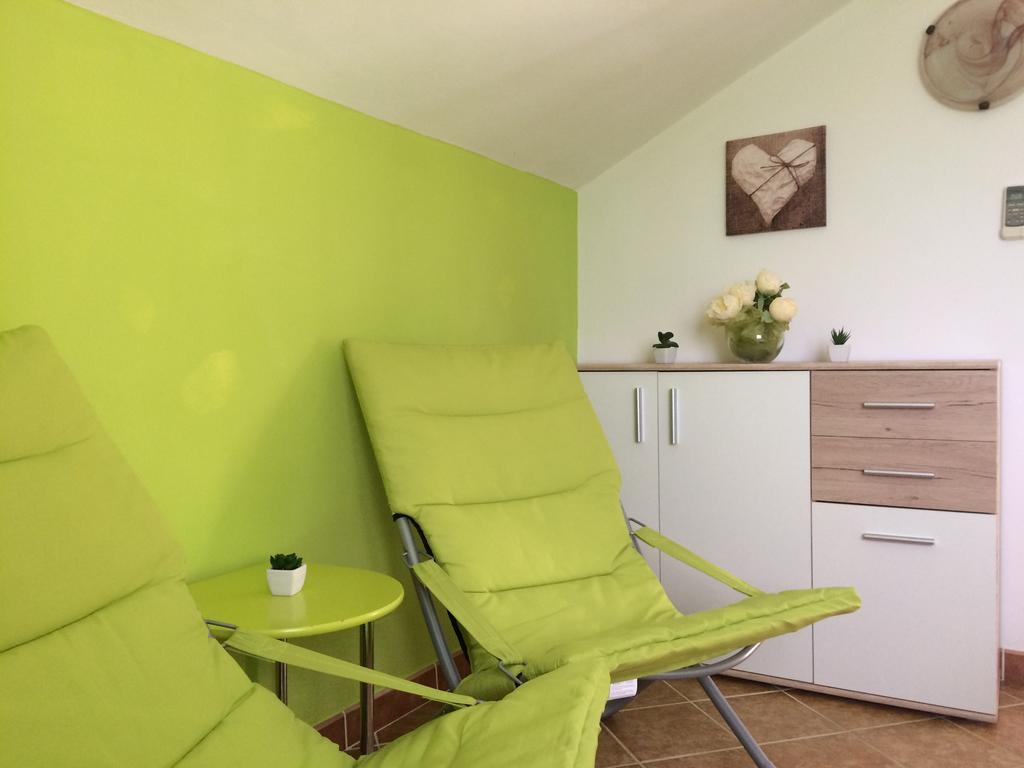 Apartments Nina Omišalj المظهر الخارجي الصورة